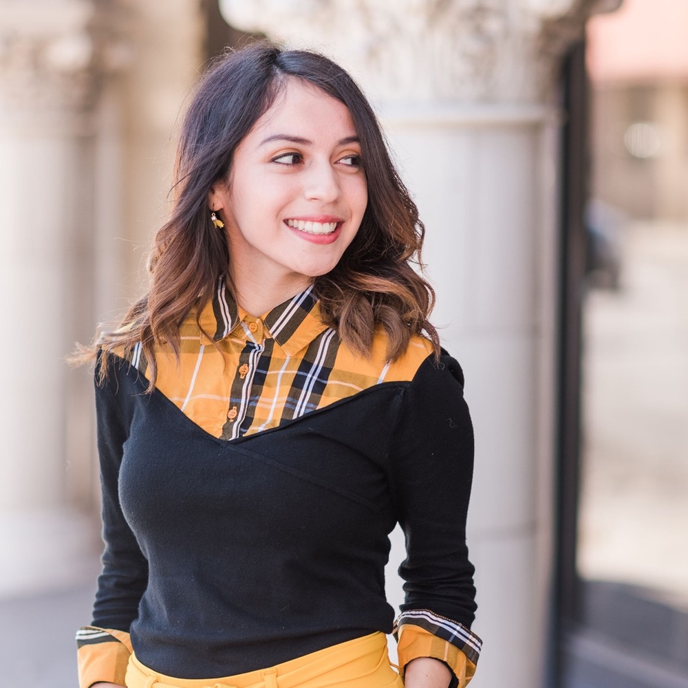 Meet your Posher, Anahi